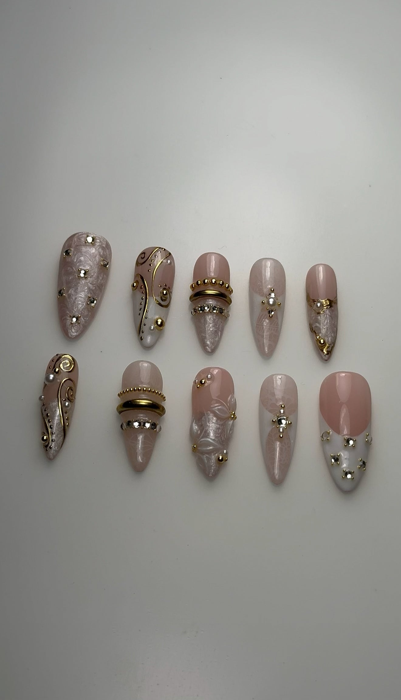 Pearlescent & Gold Chrome